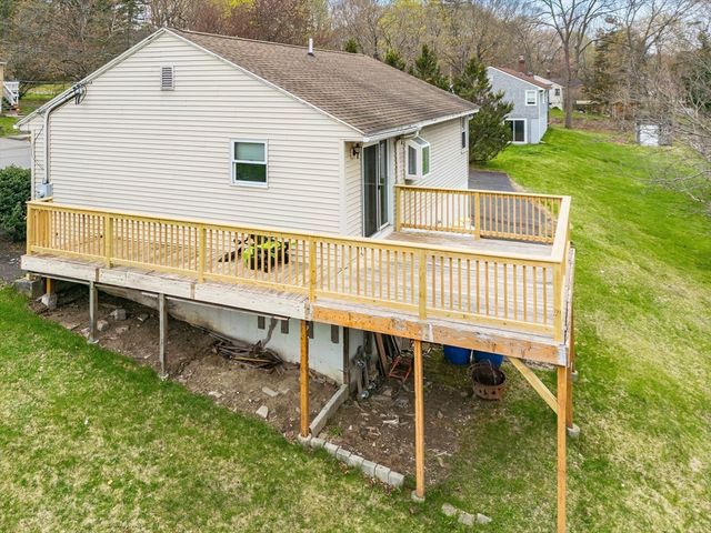 7 Leslie Lane, Millbury, MA 01527