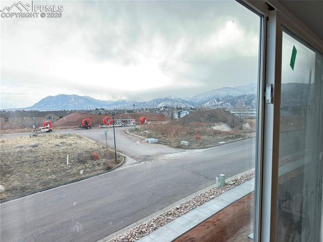 731 Little Bear Grove, Colorado Springs, CO 80907