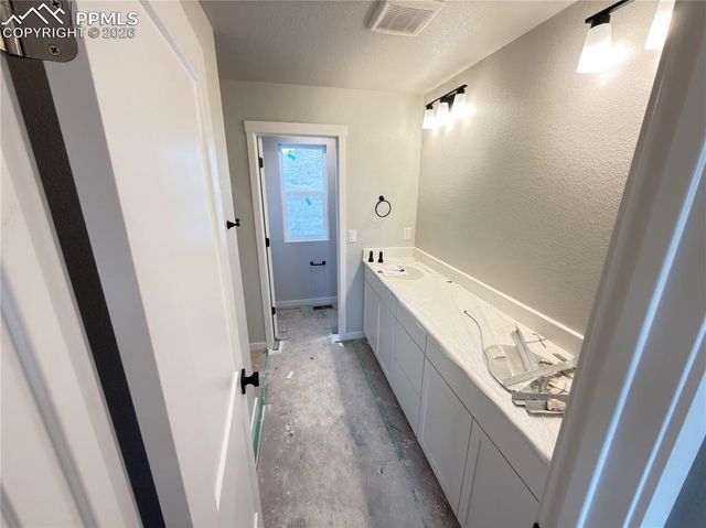 731 Little Bear Grove, Colorado Springs, CO 80907