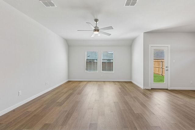 2010 Homestretch Drive, Seagoville, TX 75159