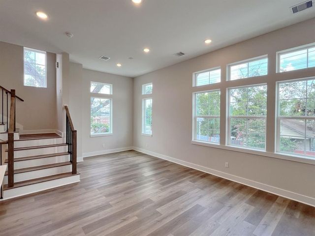 1806 Line Street, Houston, TX 77009