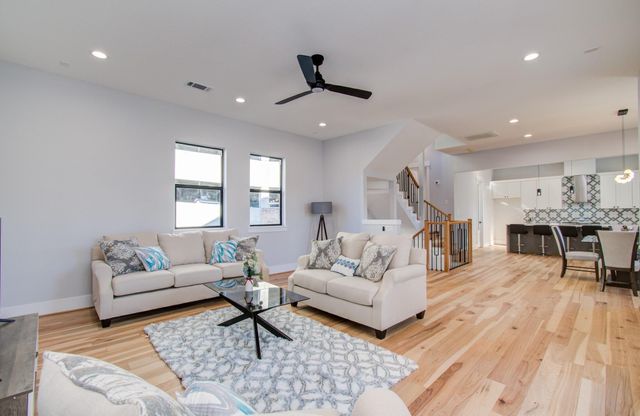 7016 Staffordshire Boulevard F, Houston, TX 77030