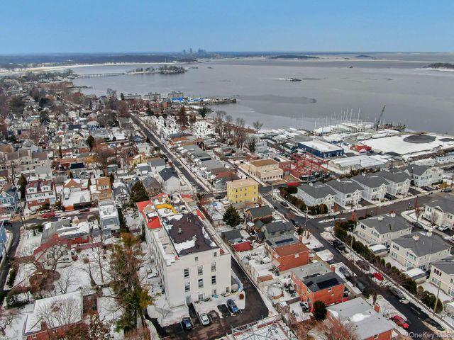 190 Fordham Street 12, Bronx, NY 10464