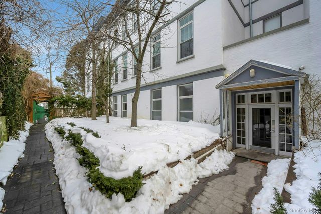 190 Fordham Street 12, Bronx, NY 10464