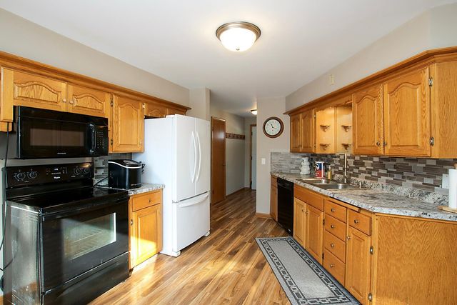6 5th Avenue NE, Hutchinson, MN 55350
