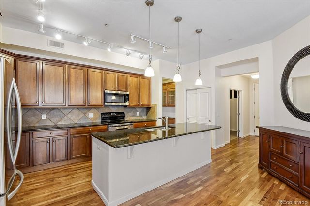 7820 Inverness Boulevard 301, Englewood, CO 80112