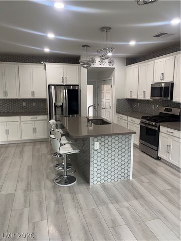 6829 Chargehand Avenue, Las Vegas, NV 89156