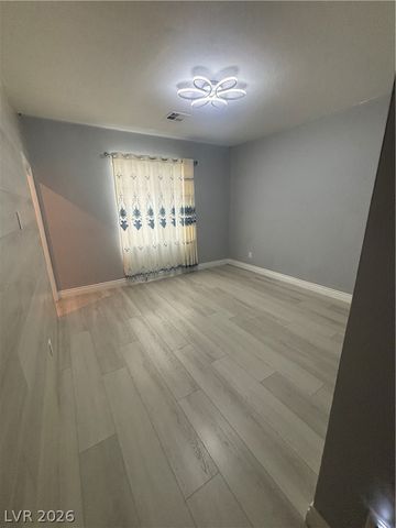 6829 Chargehand Avenue, Las Vegas, NV 89156