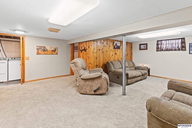 239 W 12 Street, Fremont, NE 68025