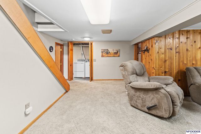 239 W 12 Street, Fremont, NE 68025