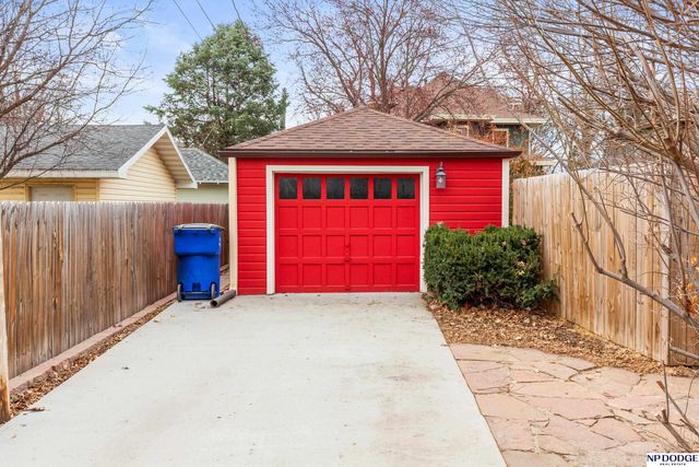 239 W 12 Street, Fremont, NE 68025