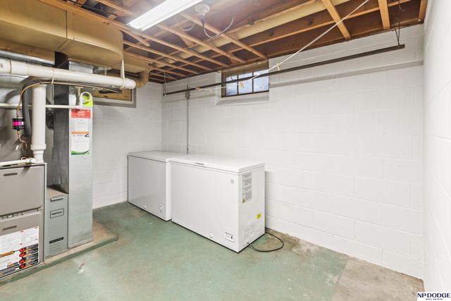 239 W 12 Street, Fremont, NE 68025