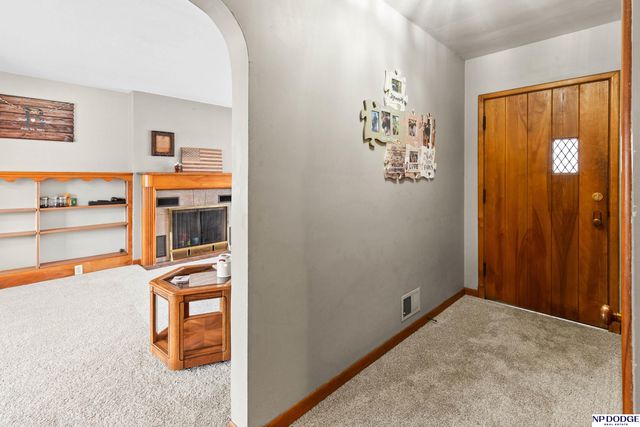 239 W 12 Street, Fremont, NE 68025