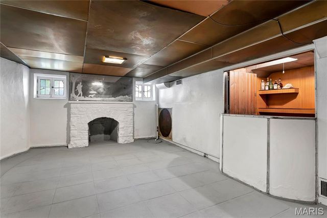8015 Davis Drive, Clayton, MO 63105