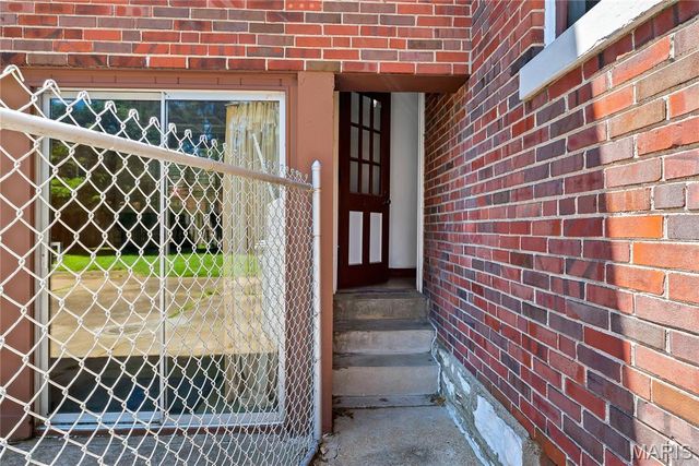 8015 Davis Drive, Clayton, MO 63105