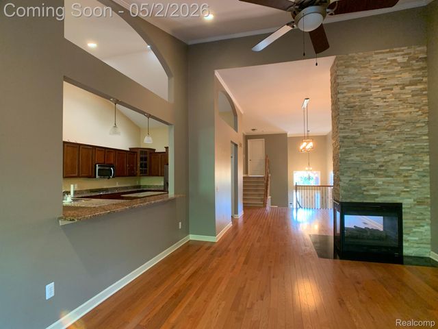 6603 BERRY CREEK Lane, West Bloomfield Charter Township, MI 48322