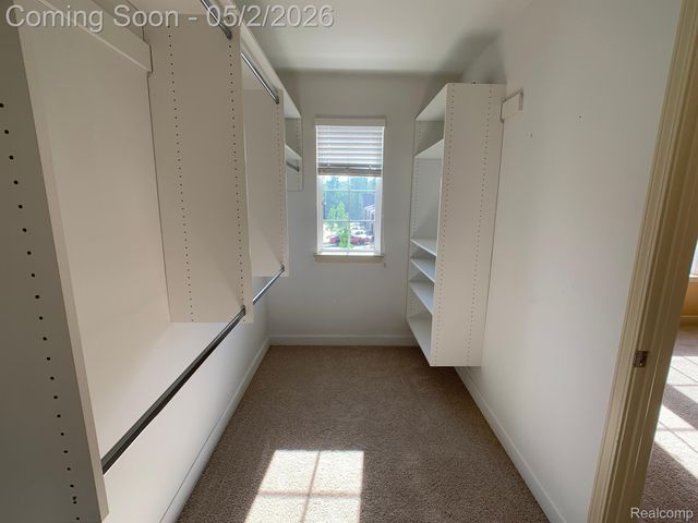 6603 BERRY CREEK Lane, West Bloomfield Charter Township, MI 48322