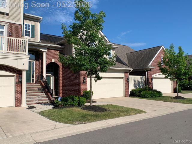 6603 BERRY CREEK Lane, West Bloomfield Charter Township, MI 48322