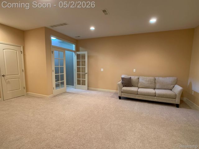 6603 BERRY CREEK Lane, West Bloomfield Charter Township, MI 48322