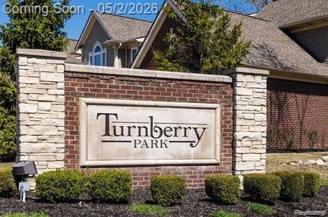 6603 BERRY CREEK Lane, West Bloomfield Charter Township, MI 48322