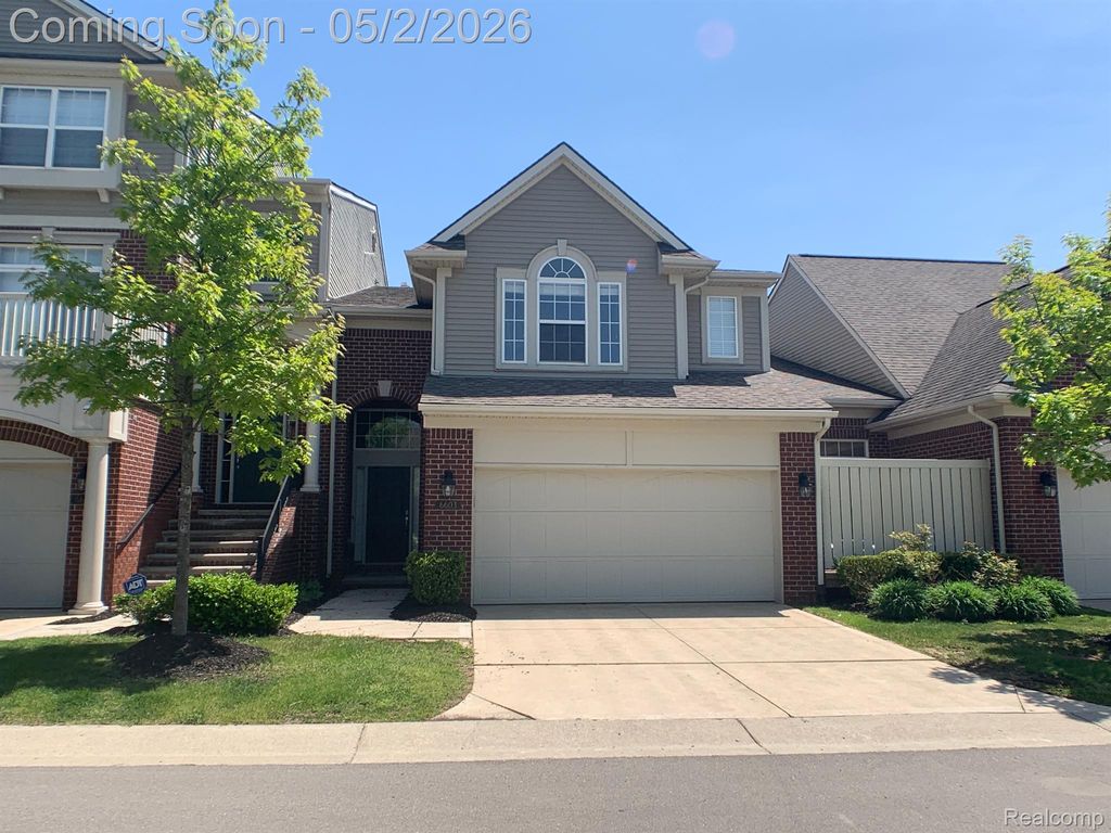 6603 BERRY CREEK Lane, West Bloomfield Charter Township, MI 48322