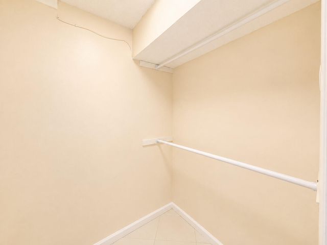 9411 N Hollybrook Lake Drive 309, Pembroke Pines, FL 33025