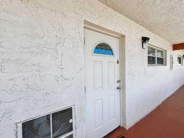 9411 N Hollybrook Lake Drive 309, Pembroke Pines, FL 33025