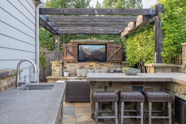 15 Deerfield Drive, Scotts Valley, CA 95066