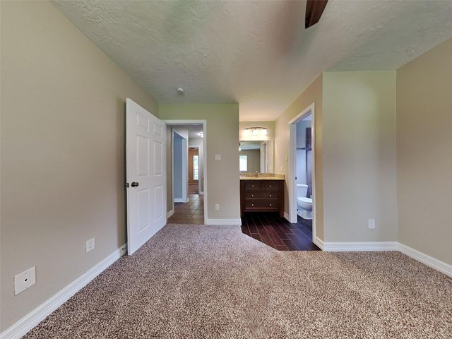 123 Greenshire Drive, League City, TX 77573