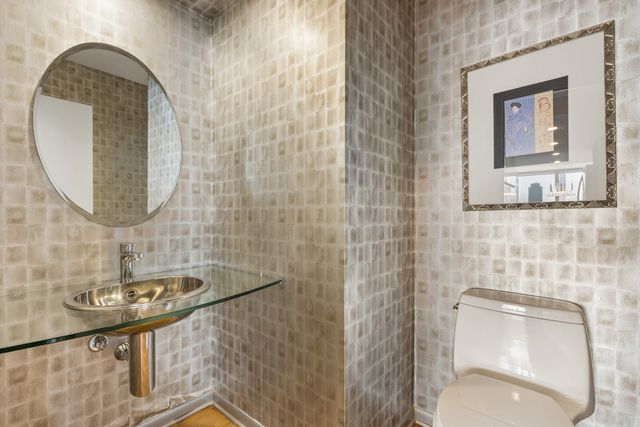 155 N HARBOR Drive 2512, Chicago, IL 60601