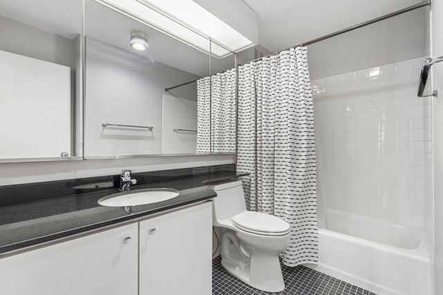 155 N HARBOR Drive 2512, Chicago, IL 60601