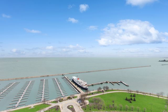 155 N HARBOR Drive 2512, Chicago, IL 60601