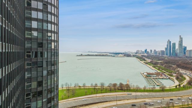 155 N HARBOR Drive 2512, Chicago, IL 60601