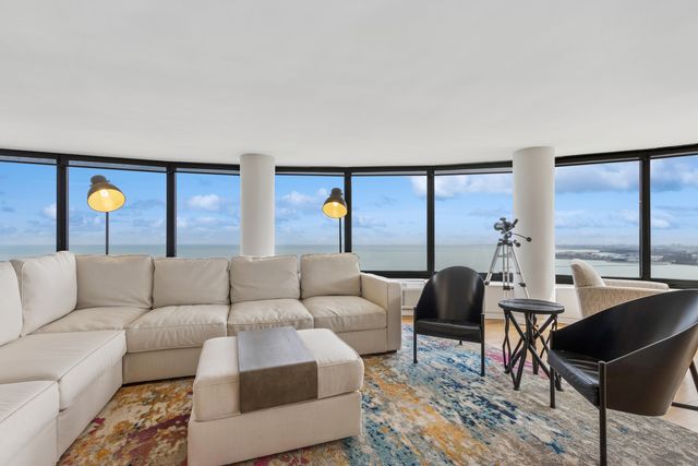 155 N HARBOR Drive 2512, Chicago, IL 60601