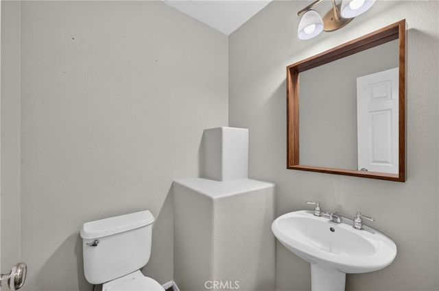29598 Little Fox Court, Menifee, CA 92584