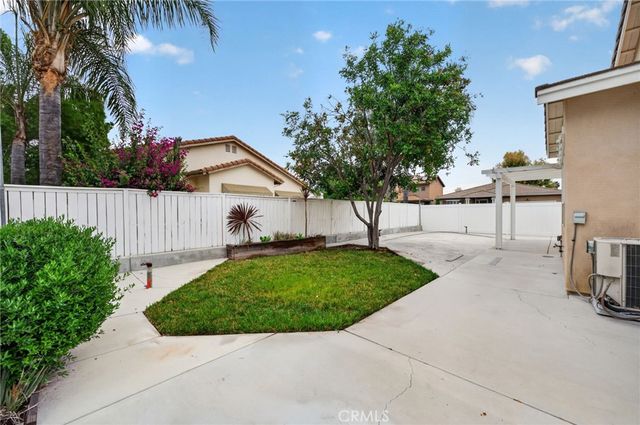 29598 Little Fox Court, Menifee, CA 92584
