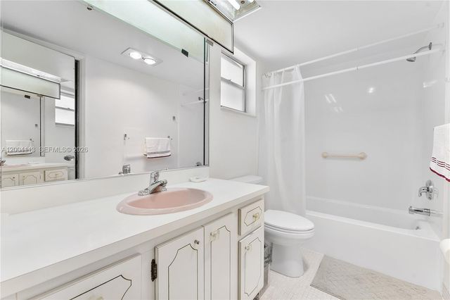 2661 S Course Drive 805, Pompano Beach, FL 33069
