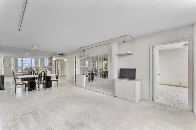 2661 S Course Drive 805, Pompano Beach, FL 33069