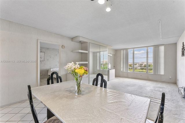 2661 S Course Drive 805, Pompano Beach, FL 33069