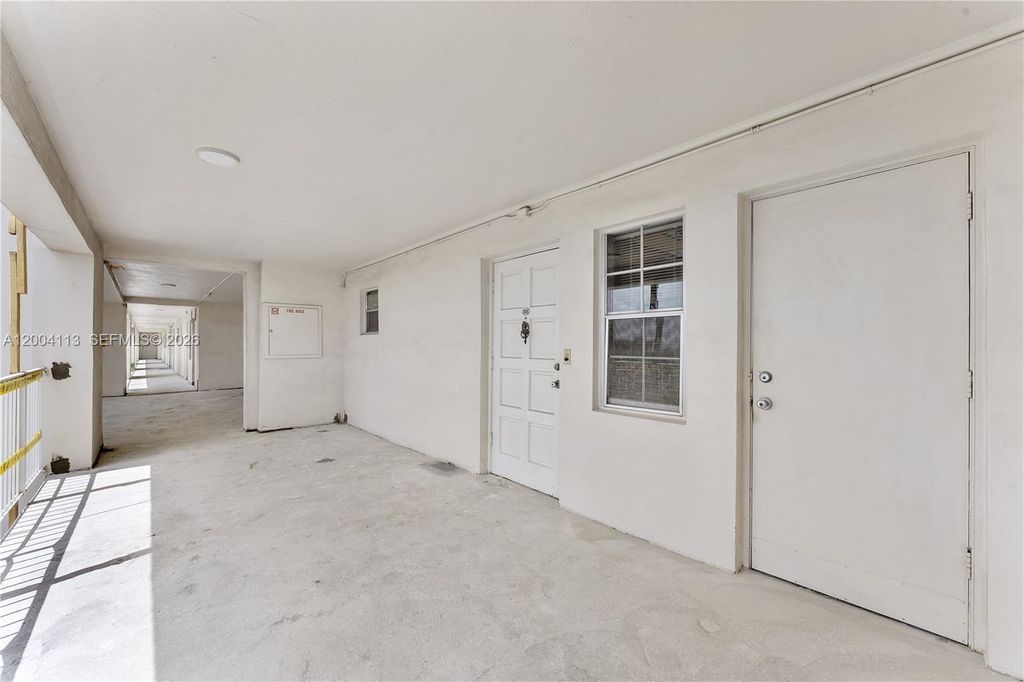 2661 S Course Drive 805, Pompano Beach, FL 33069