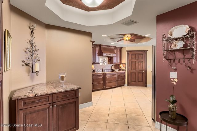 93 Delannoy Avenue 406, Cocoa, FL 32922