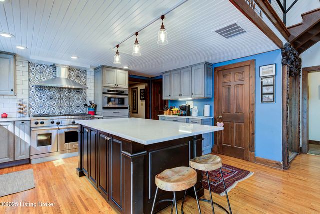 9400 Floydsburg Rd, Louisville, KY 40245