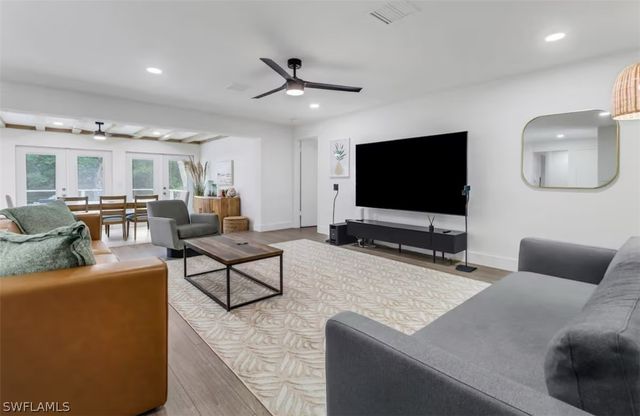 514 14th ST N, Naples, FL 34102