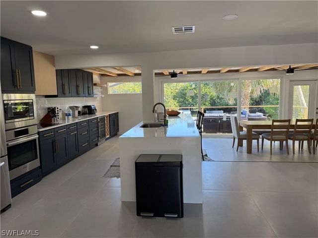 514 14th ST N, Naples, FL 34102