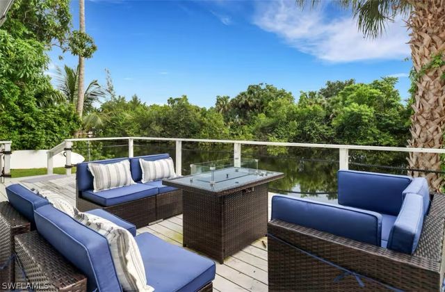 514 14th ST N, Naples, FL 34102