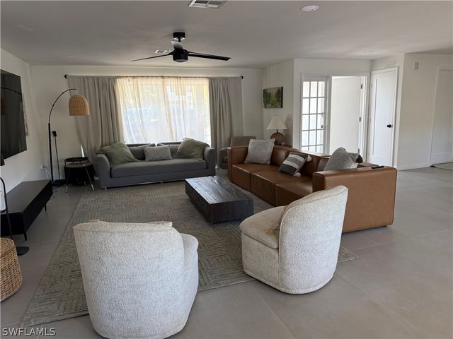 514 14th ST N, Naples, FL 34102