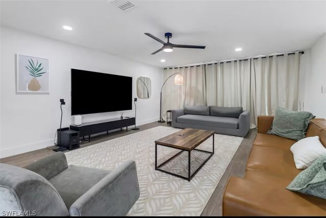 514 14th ST N, Naples, FL 34102