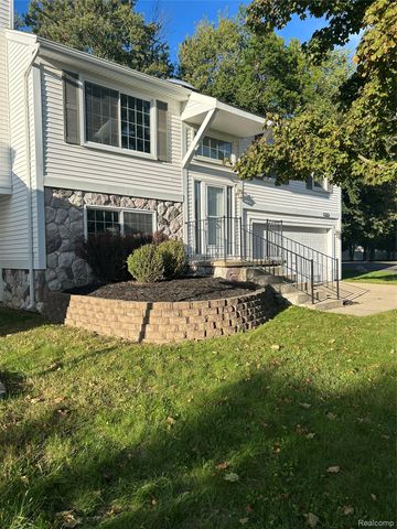 37600 N Rhead Circle N, Westland, MI 48186