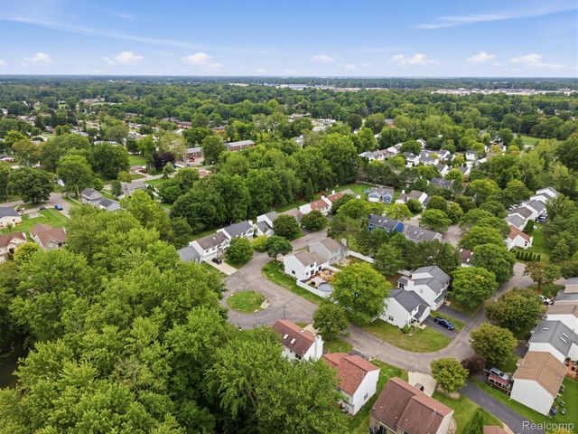 37600 N Rhead Circle N, Westland, MI 48186