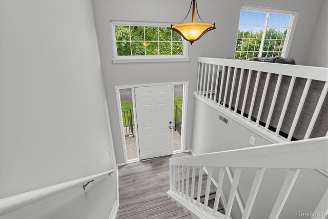 37600 N Rhead Circle N, Westland, MI 48186